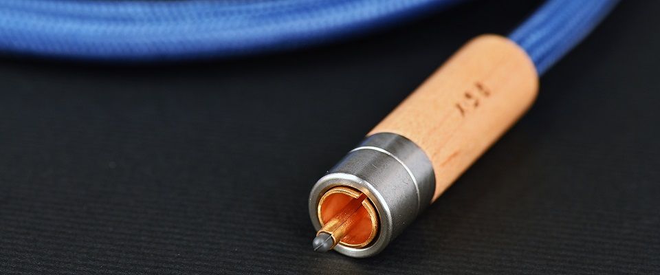 Divini Audio X-S8 RCA (1.0 М)