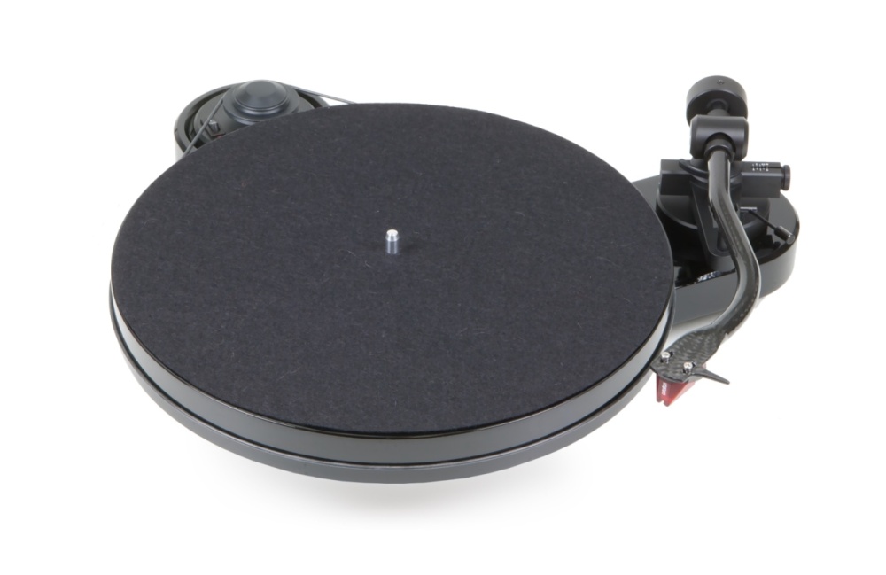Pro-Ject RPM 1 Carbon (DC) (2M Red)