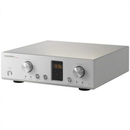 Luxman C-700u