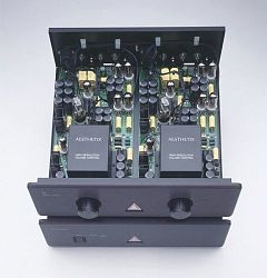 Aesthetix Io MKII с регулятором уровня Aesthetix Io MKII с регулятором уровня