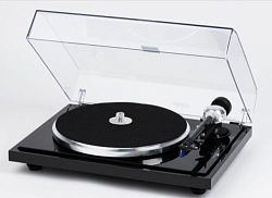 EAT B-Sharp + 9'' tonearm + dust cover EAT B-Sharp + 9'' tonearm + dust cover